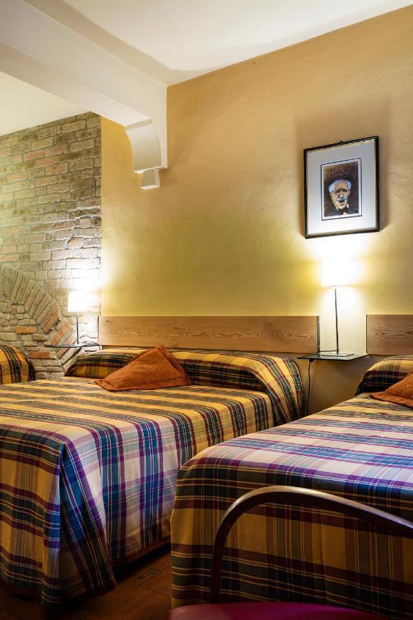 B&B Al Ducale And Apartments Parma Exteriör bild