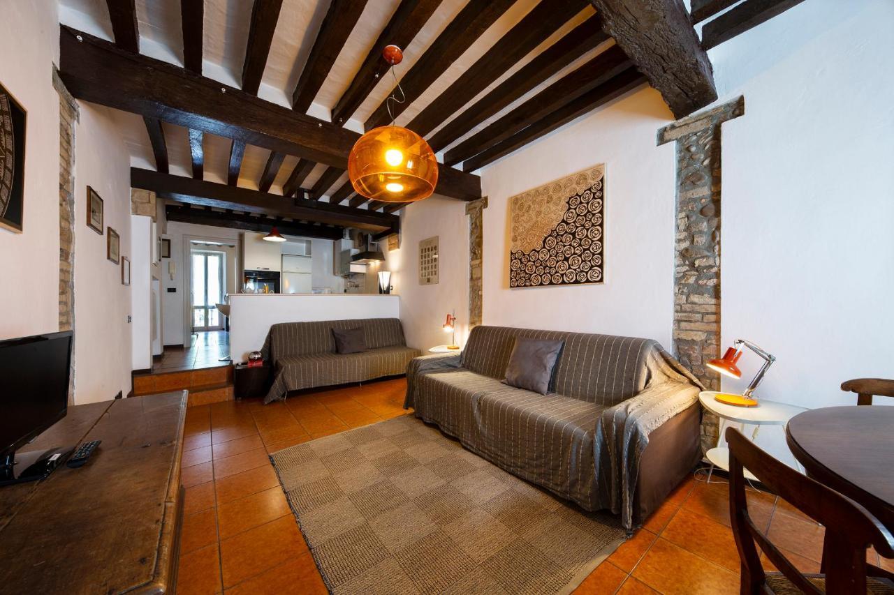 B&B Al Ducale And Apartments Parma Exteriör bild
